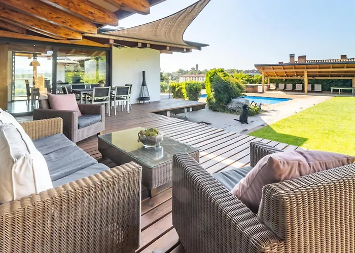 Casa Itram Fantastica Casa En El Girones * Girona